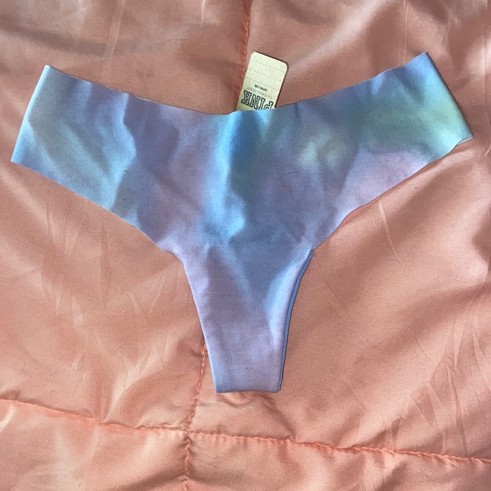 ✨BUNDLE DEAL✨ PINK/VS thong panties